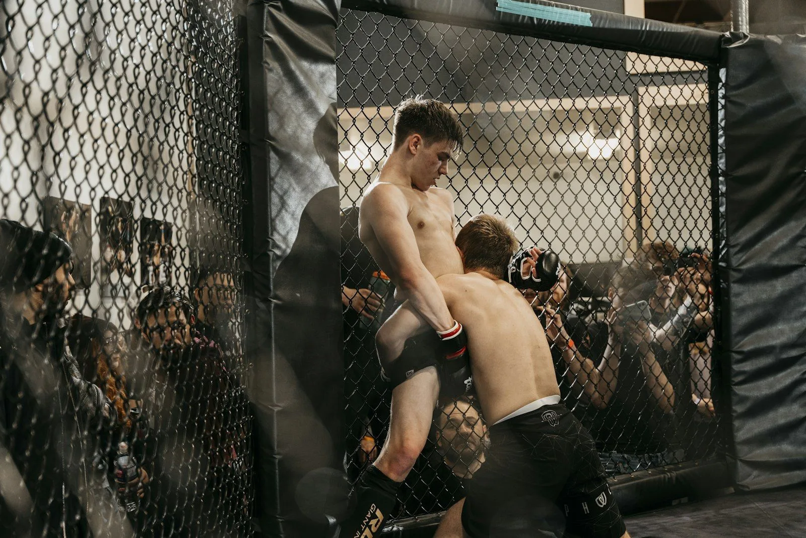 UFC Shanghai : Song Yadong KO Umar Nurmagomedov
