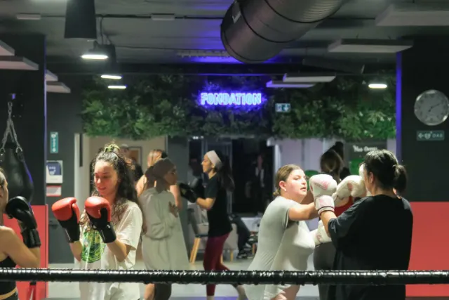Fondation MMA Marseille : 700 m², cage 5×5, avenue de Toulon